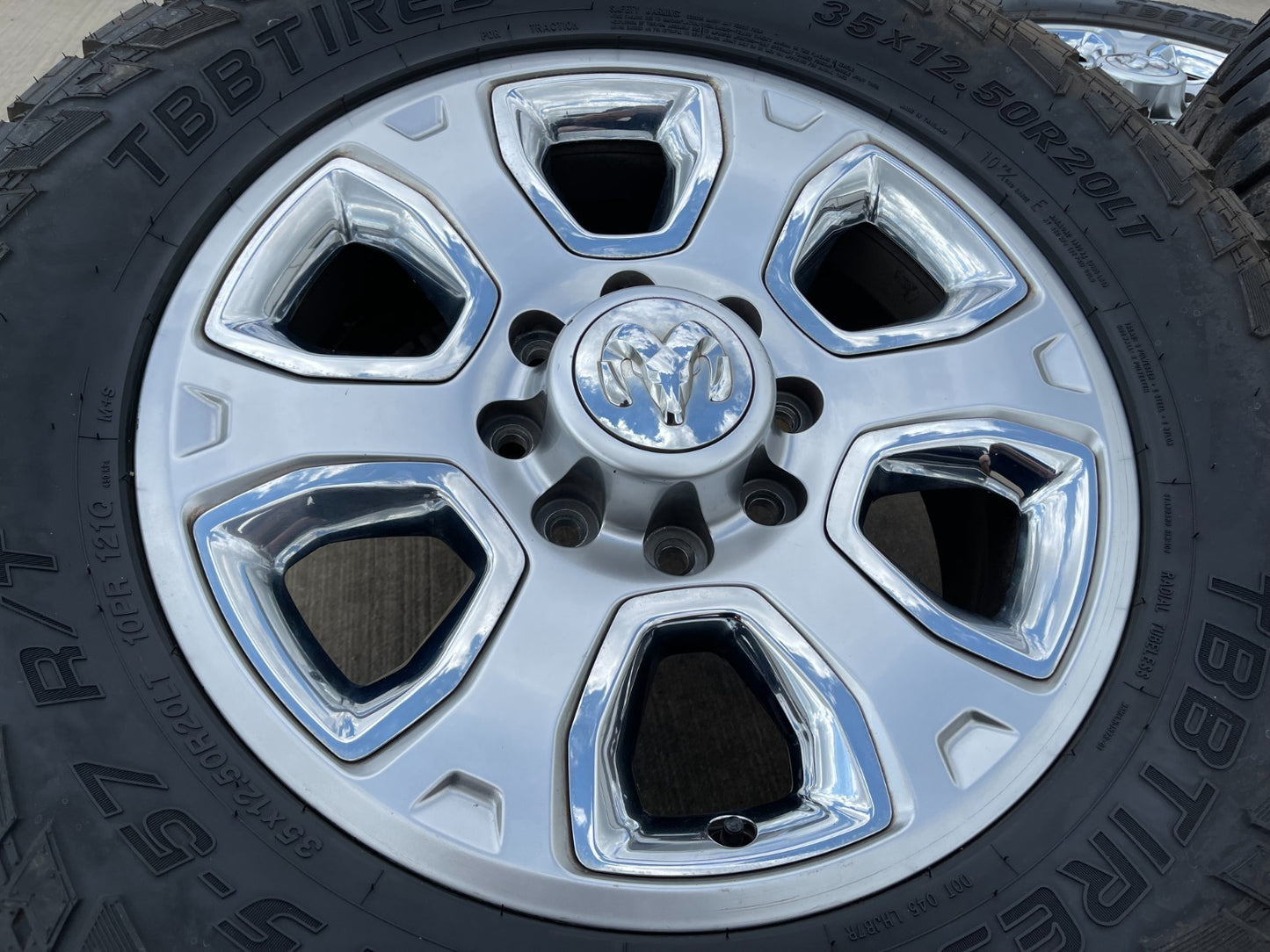 20" Dodge Ram 2500 3500 OEM 2477 CHROME wheels rims tires 35"