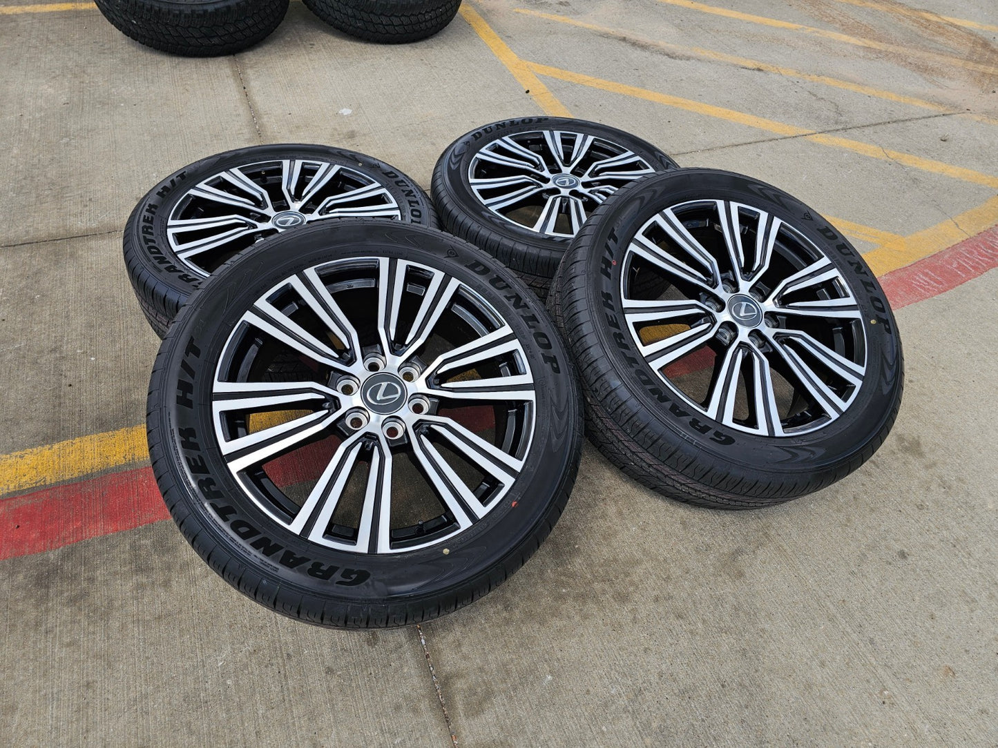 22" Lexus LX600 OEM wheels rims 74402 Toyota Tundra Sequoia 2025 2026 2027 NEW