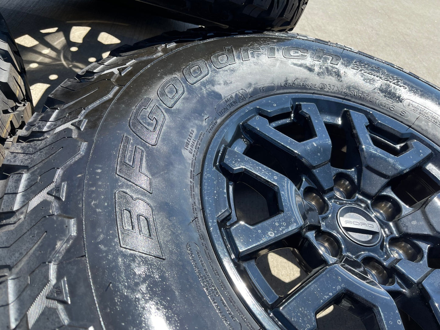 17" Ford F-150 Raptor Bronco OEM rims wheels BFG 10461 tires 2023 2024 2025 NEW