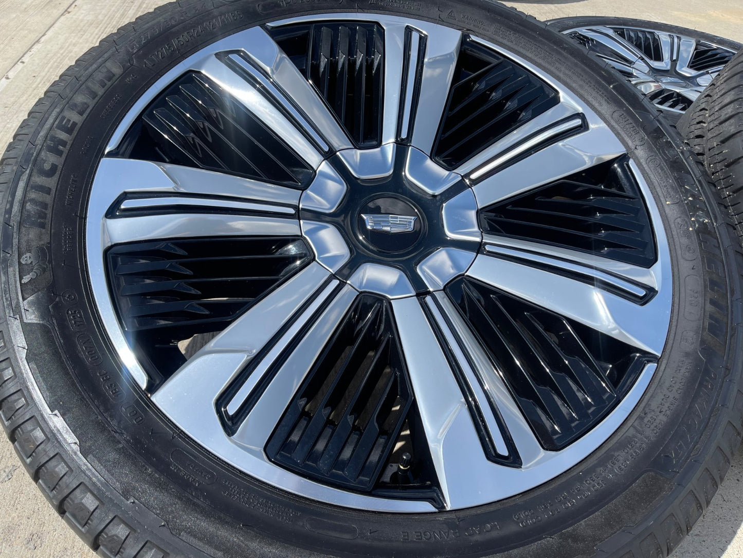 24" Cadillac Escalade IQ EV OEM 4893 wheels rims Hummer 2025 2026 2027