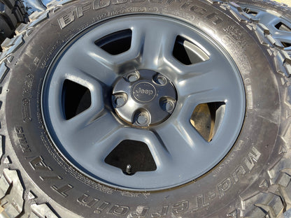 17" Jeep Wrangler Rubicon Sahara OEM wheels rims 9240 9220 black BFG KM3