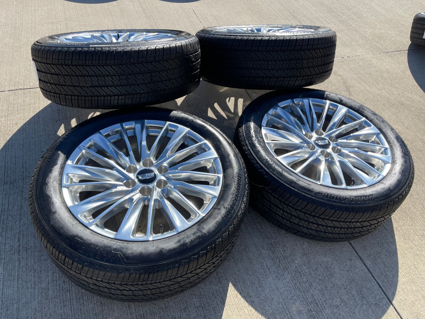 22" Cadillac Escalade Platinum OEM wheels rims 2024 2025 2026 2027 NEW