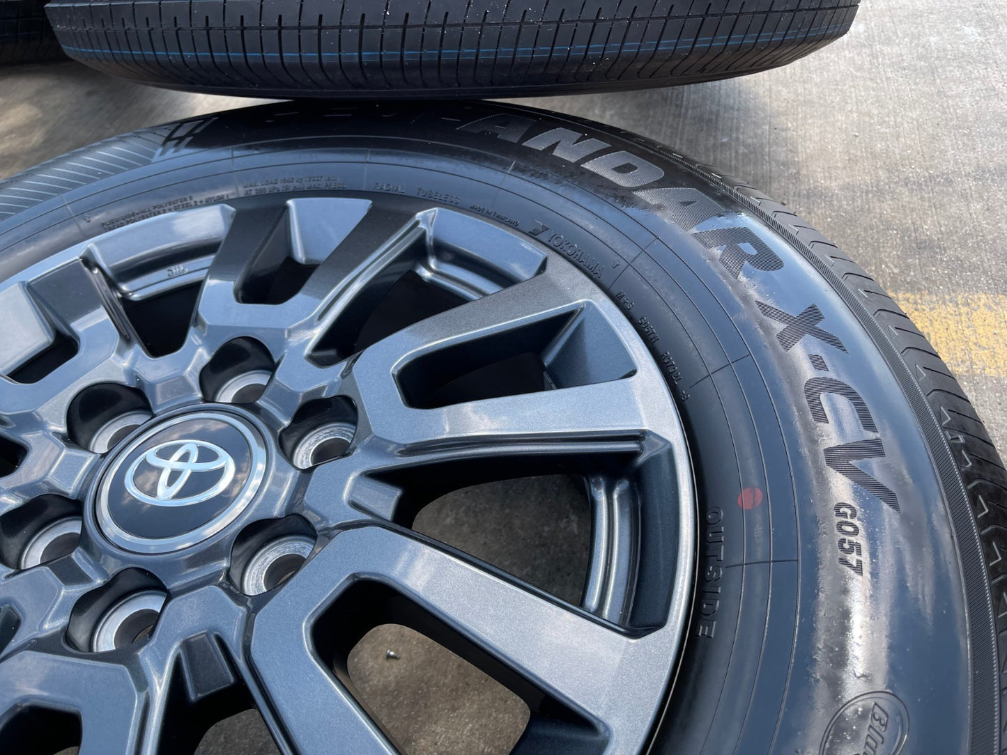 18" Toyota Land Cruiser OEM wheels rims 95953 Tundra Sequoia 2024 2025 2026 NEW