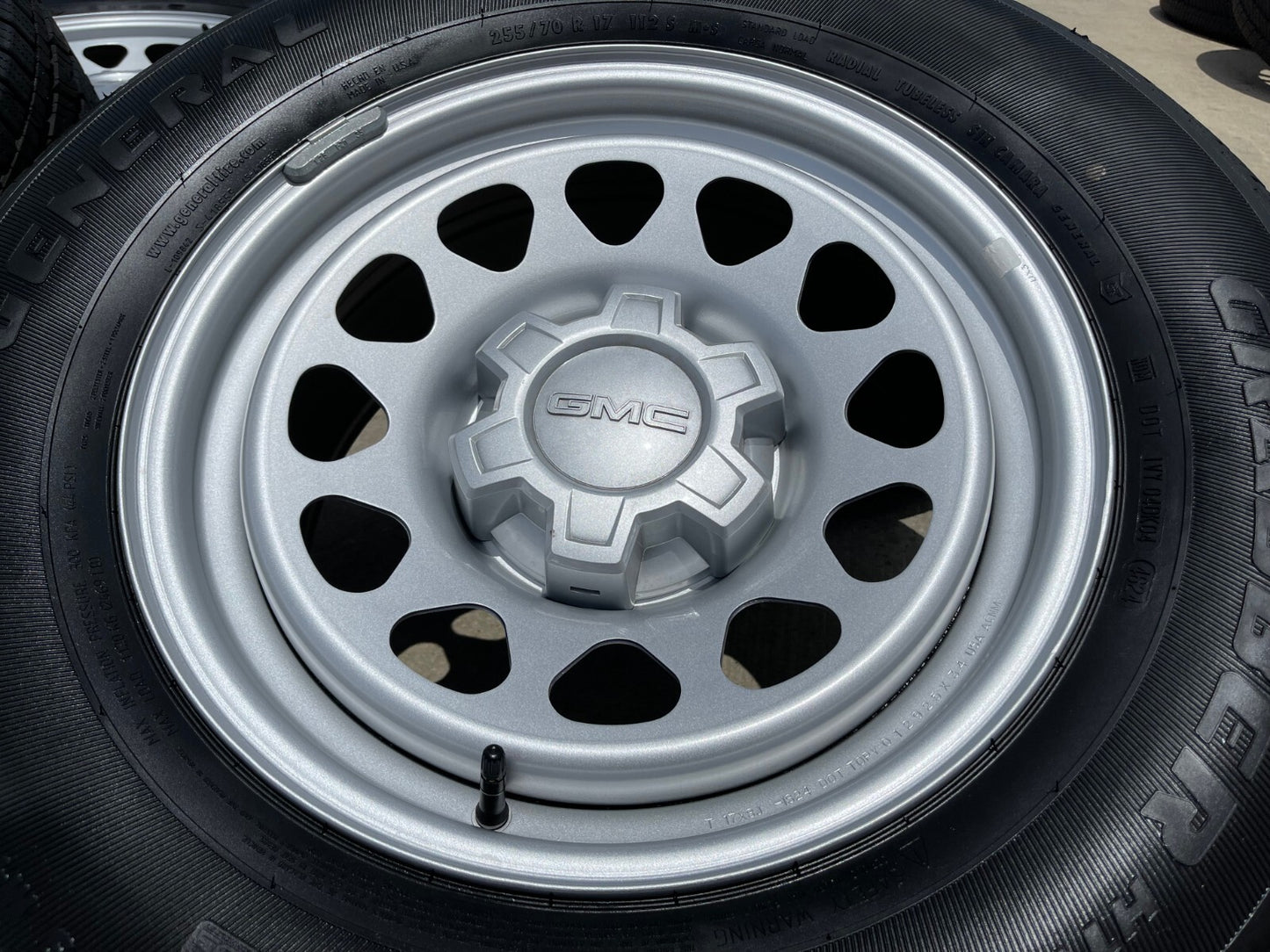 17" GMC Sierra Chevy Silverado Colorado Canyon OEM wheels rims 8130 Yukon NEW