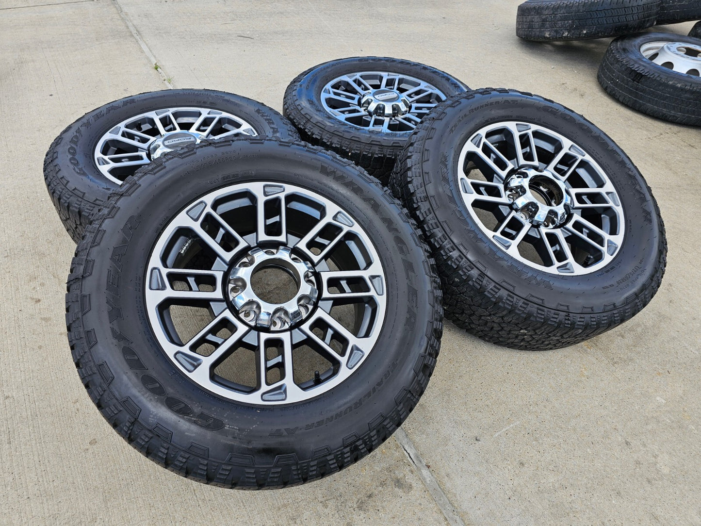 20" Ford F-250 F-350 OEM LIMITED Platinum wheels rims 10302 10483 2024 2025