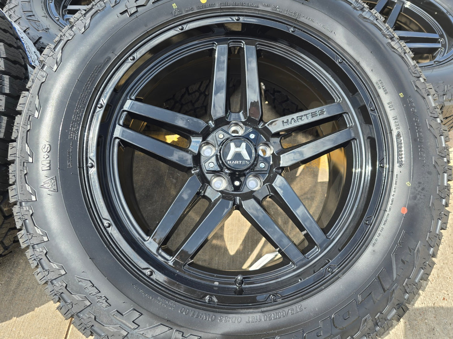 20" 20x9 Hartes Metal Savage Jeep Wrangler wheels rims 5x127 5x5 FALKEN 33" NEW