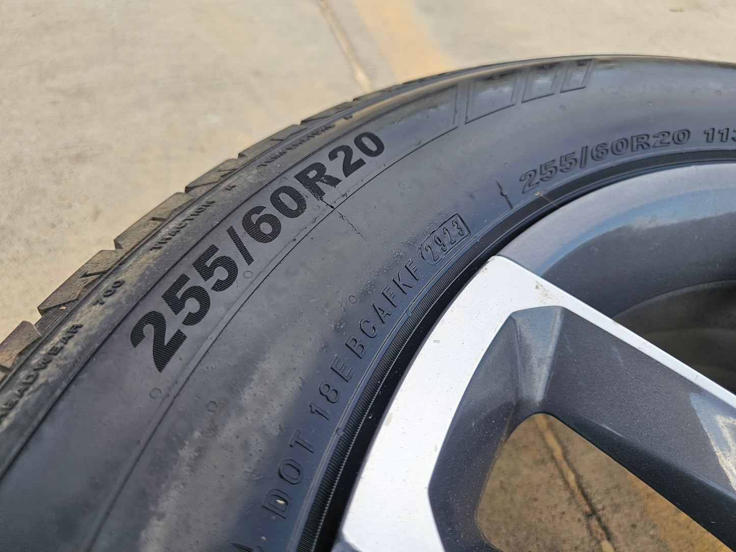 (1) 20" Jeep Wrangler Rubicon 4XE OEM 9333 wheel rim Gladiator 2024 2025 2026