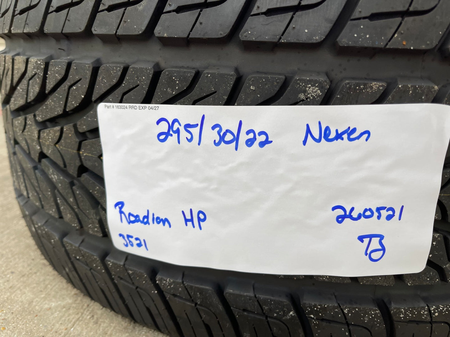 (1) 295/30/22 Nexen Roadian HP tire 295/30r22 NEW
