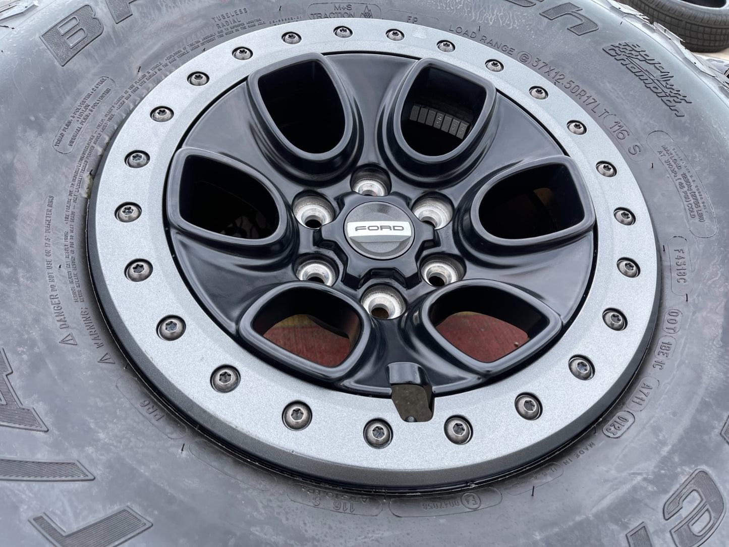 17" Ford F-150 Raptor OEM BEADLOCK rims wheels 10459 95210 BFG KO2 37" tires NEW