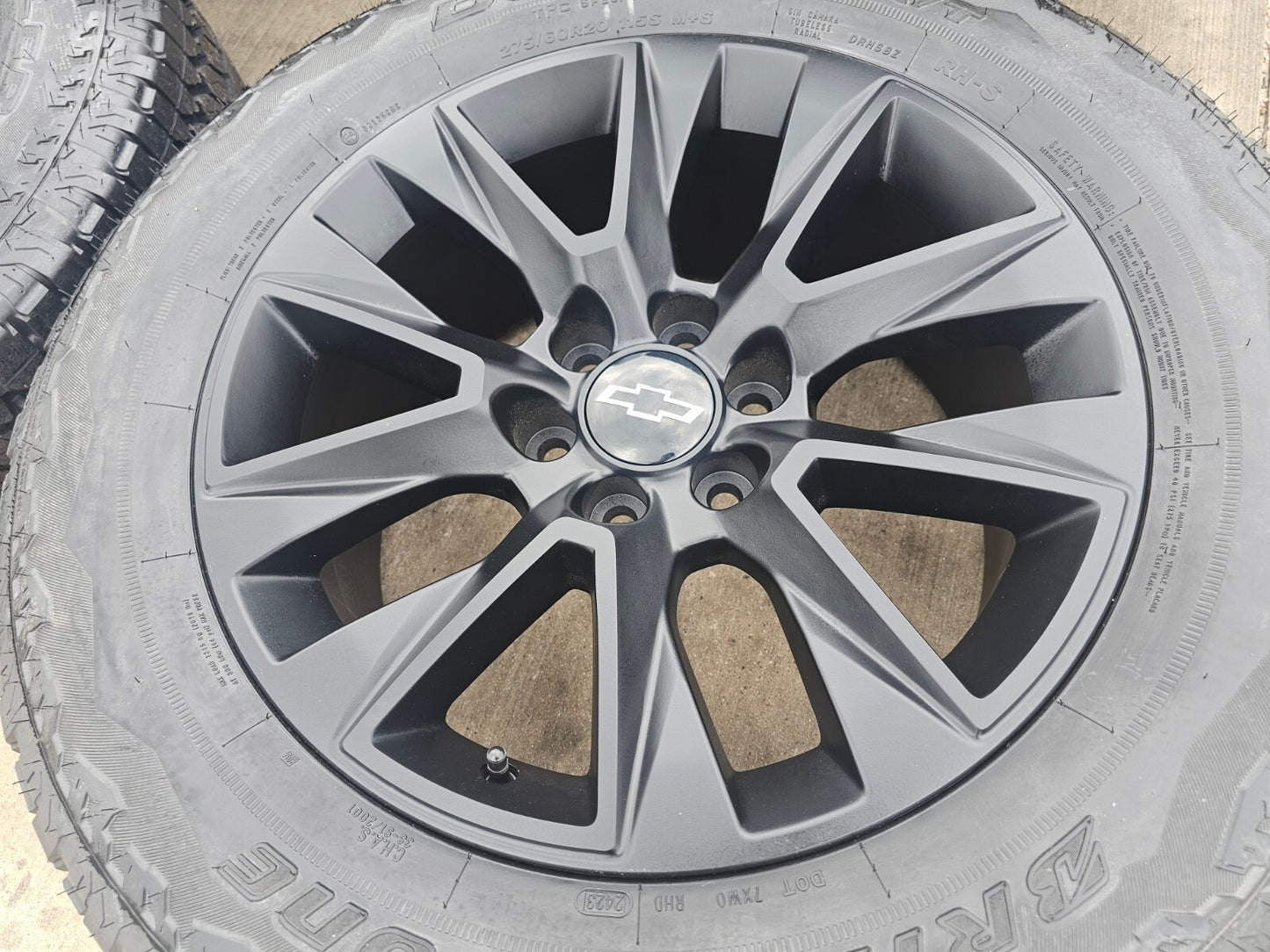 20" Chevy Tahoe Silverado OEM 5919 wheels rims GMC Yukon tires NEW