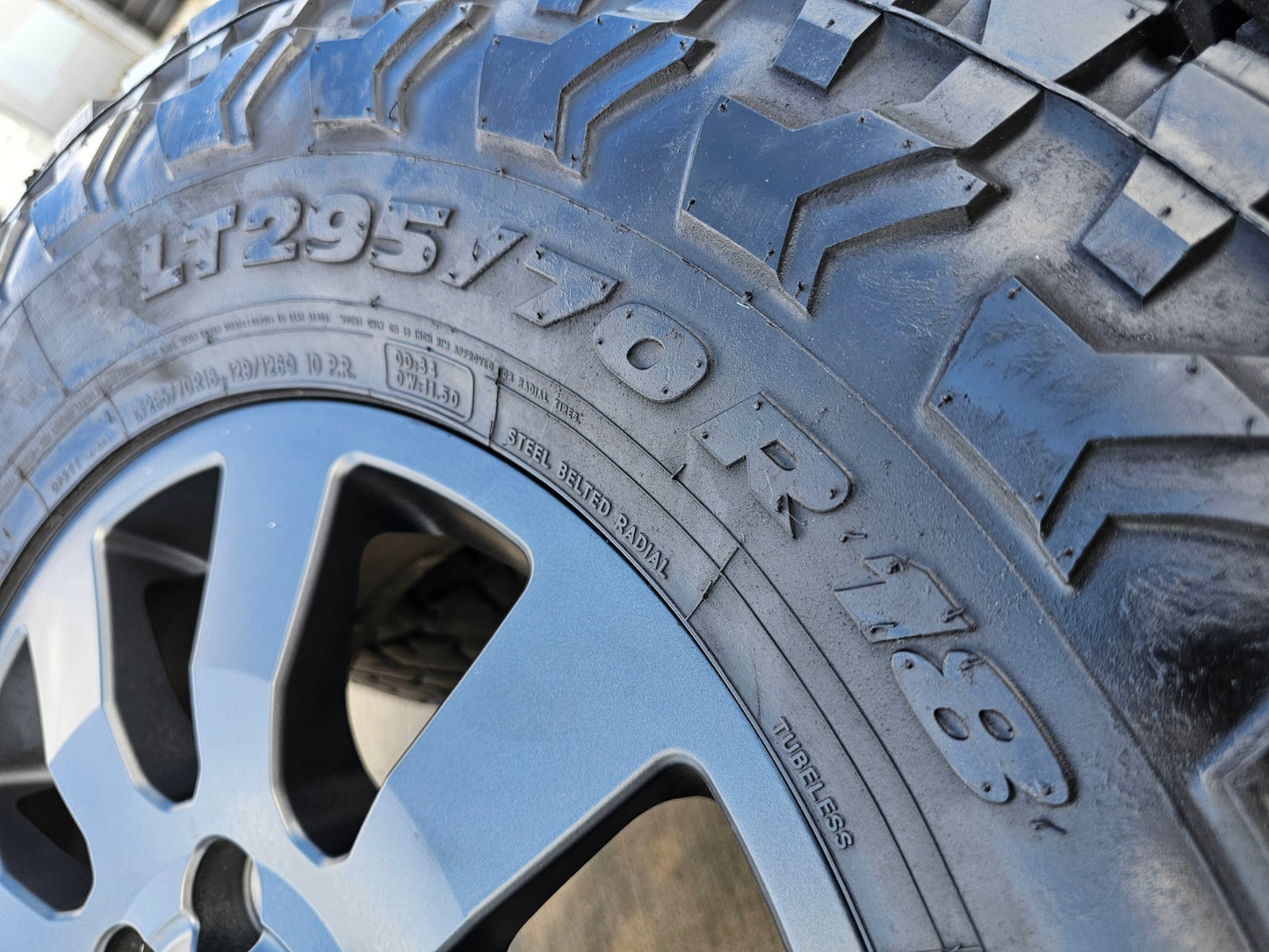 18" Toyota Land Cruiser OEM TRD wheels rims 95952 Tundra Sequoia TOYO R/T