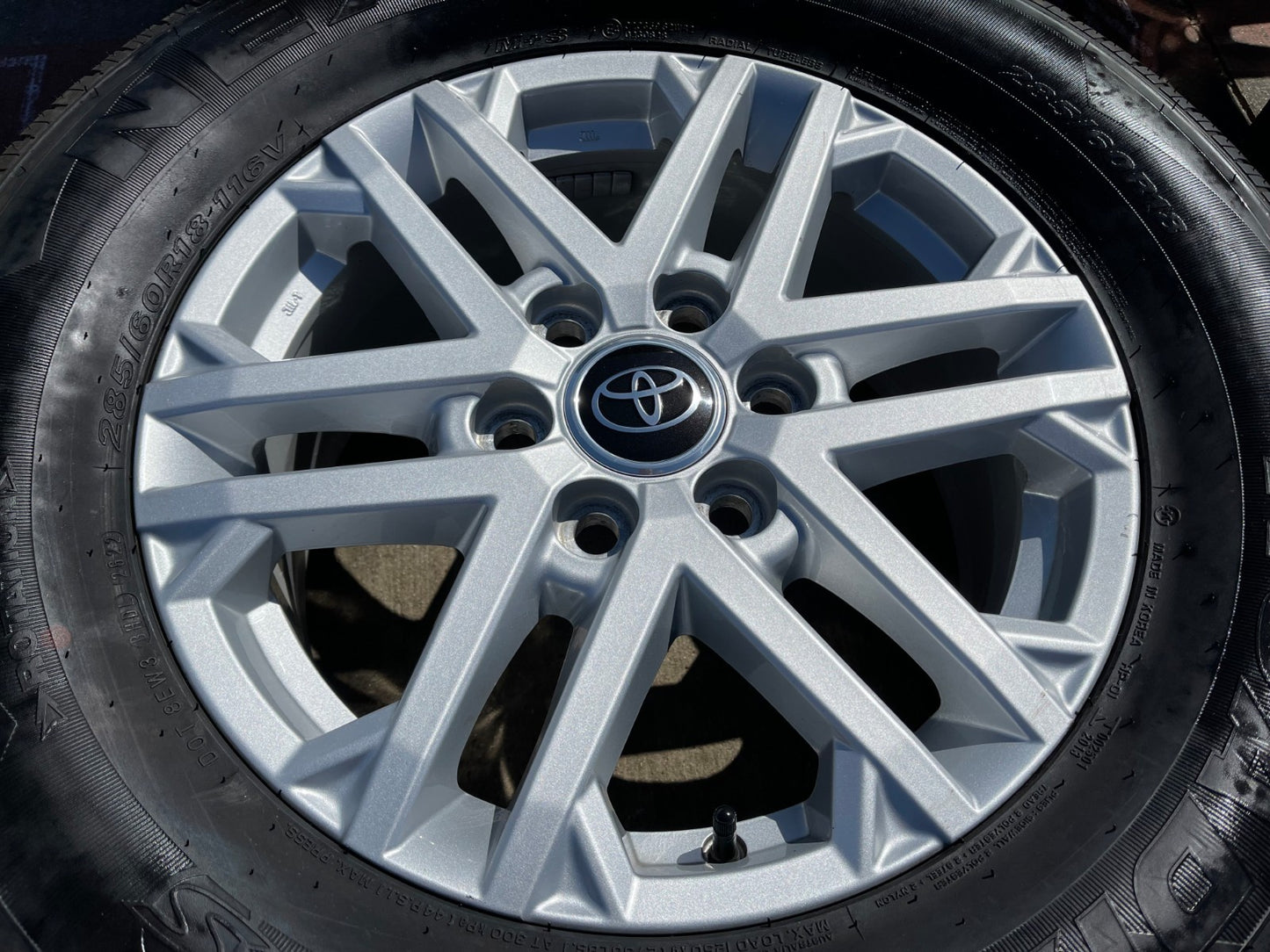18" Toyota Tundra Sequoia OEM wheels rims 75281 LX600 2022 2024 2025 2026 NEXEN