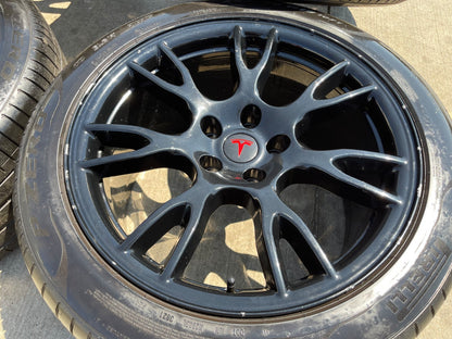19" Tesla Model Y Gemini OEM 190256 wheels rims 2022 2023 2024 2025 2026 PIRELLI