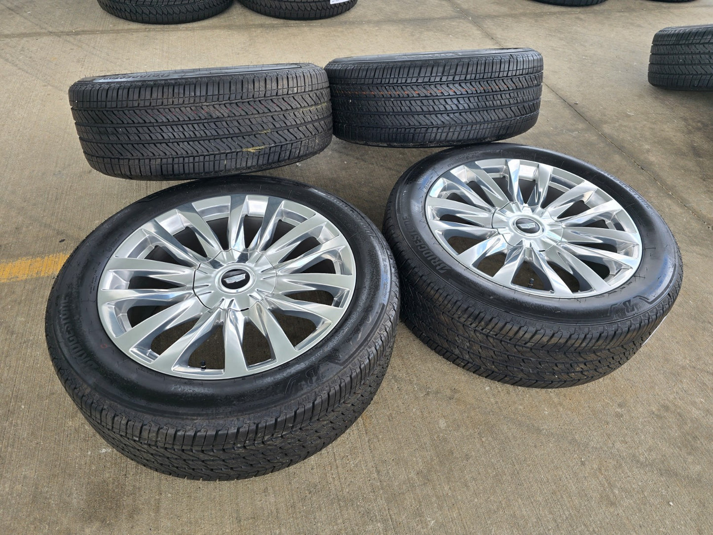22" Cadillac Escalade Platinum OEM wheels rims 95026 4873 tires DISCOUNTED