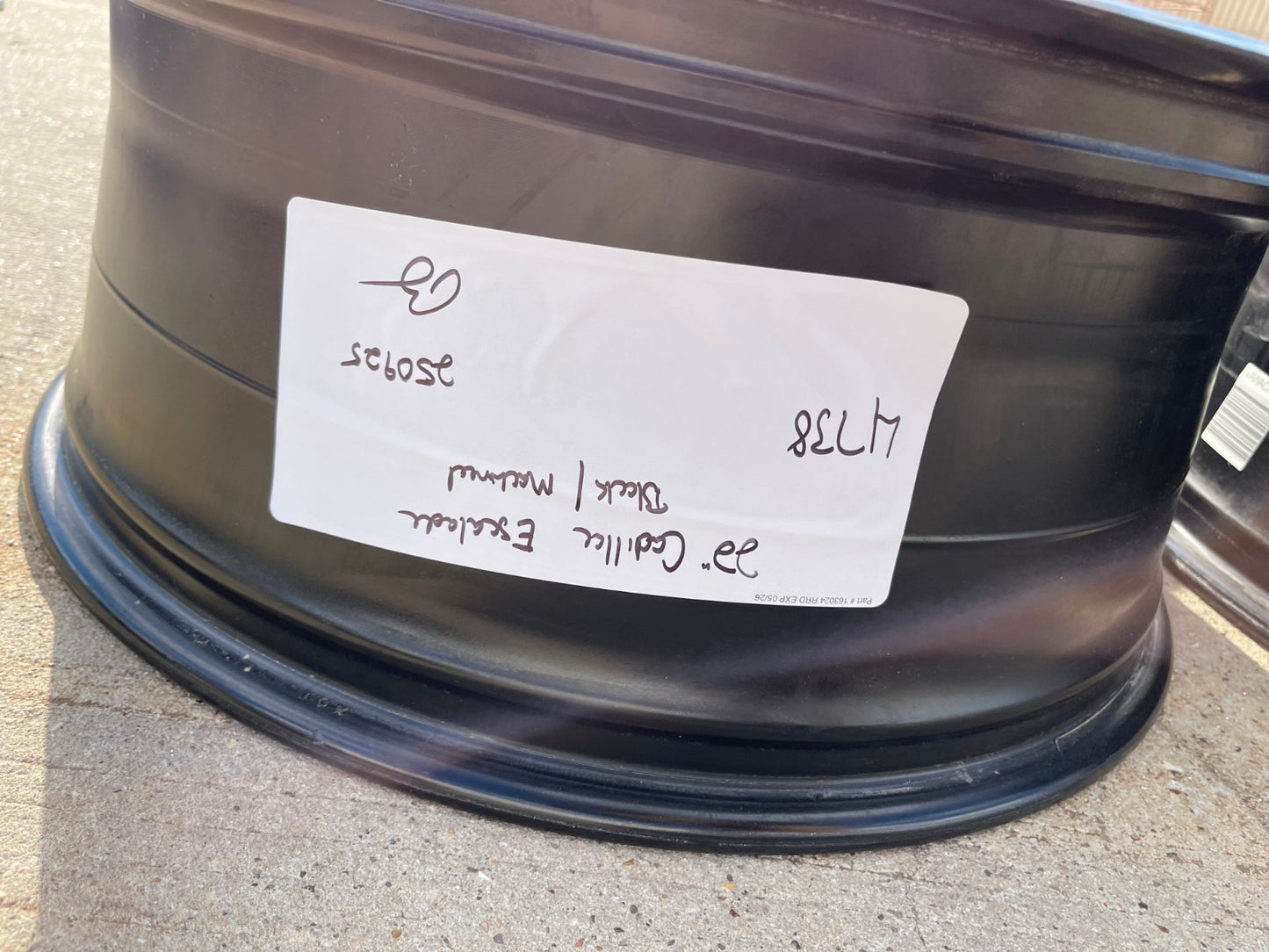 22" Cadillac Escalade Platinum OEM 4738 black wheels rims NEW