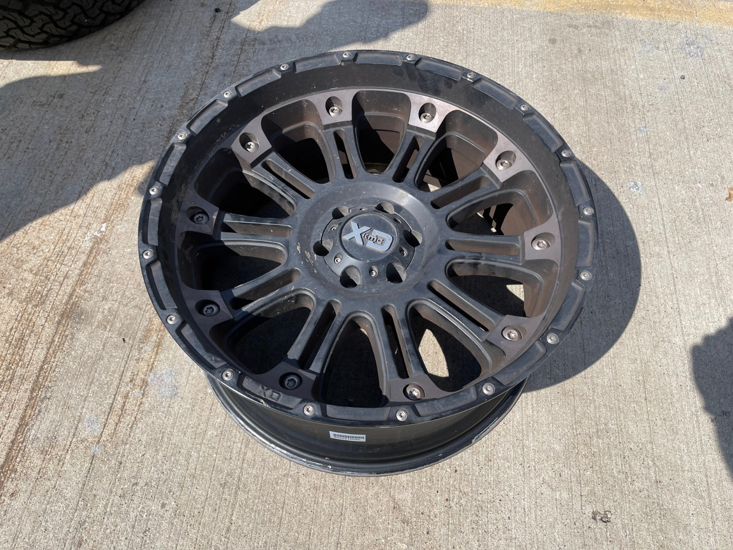 (1) 22x10 22" XD 829 Ford F-150 Expedition rim wheel -18 6x135