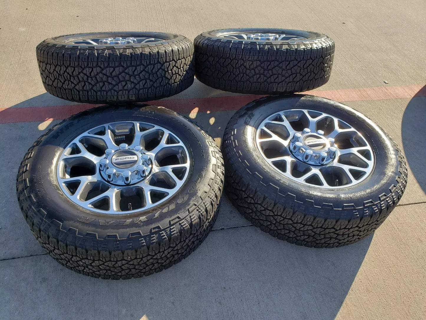 20" Ford F-250 F-350 OEM Lariat wheels rims 10292 tires