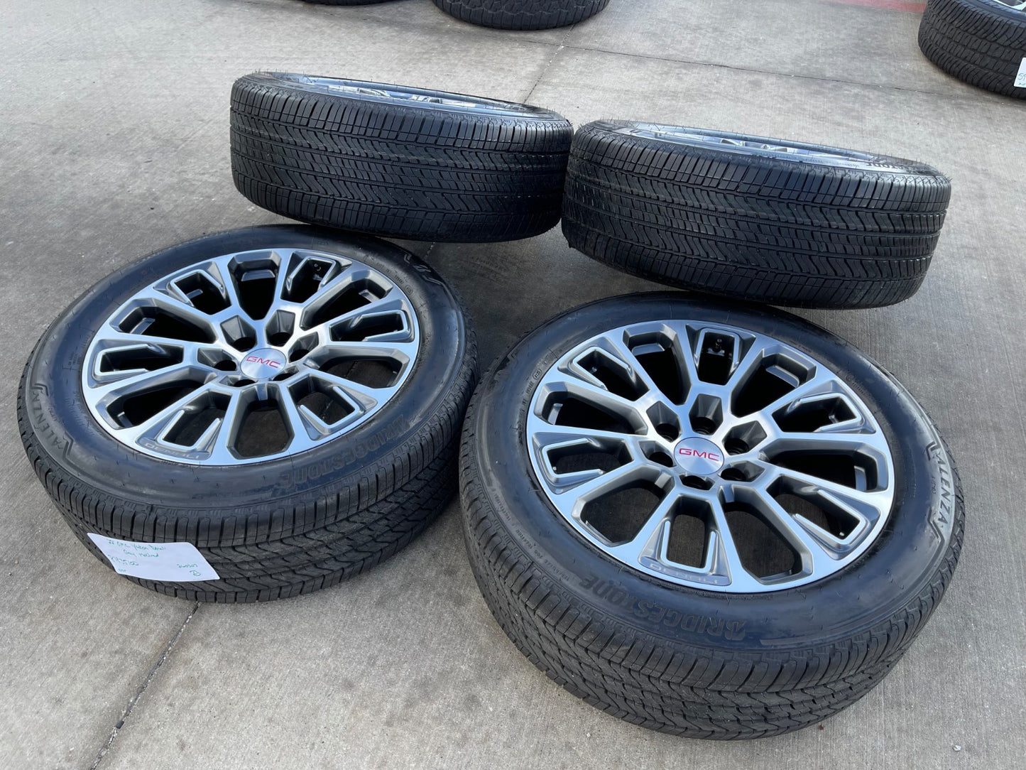 22" GMC Yukon Sierra DENALI OEM wheels rims Tahoe BRIDGESTONE 2024 2025 2026 NEW