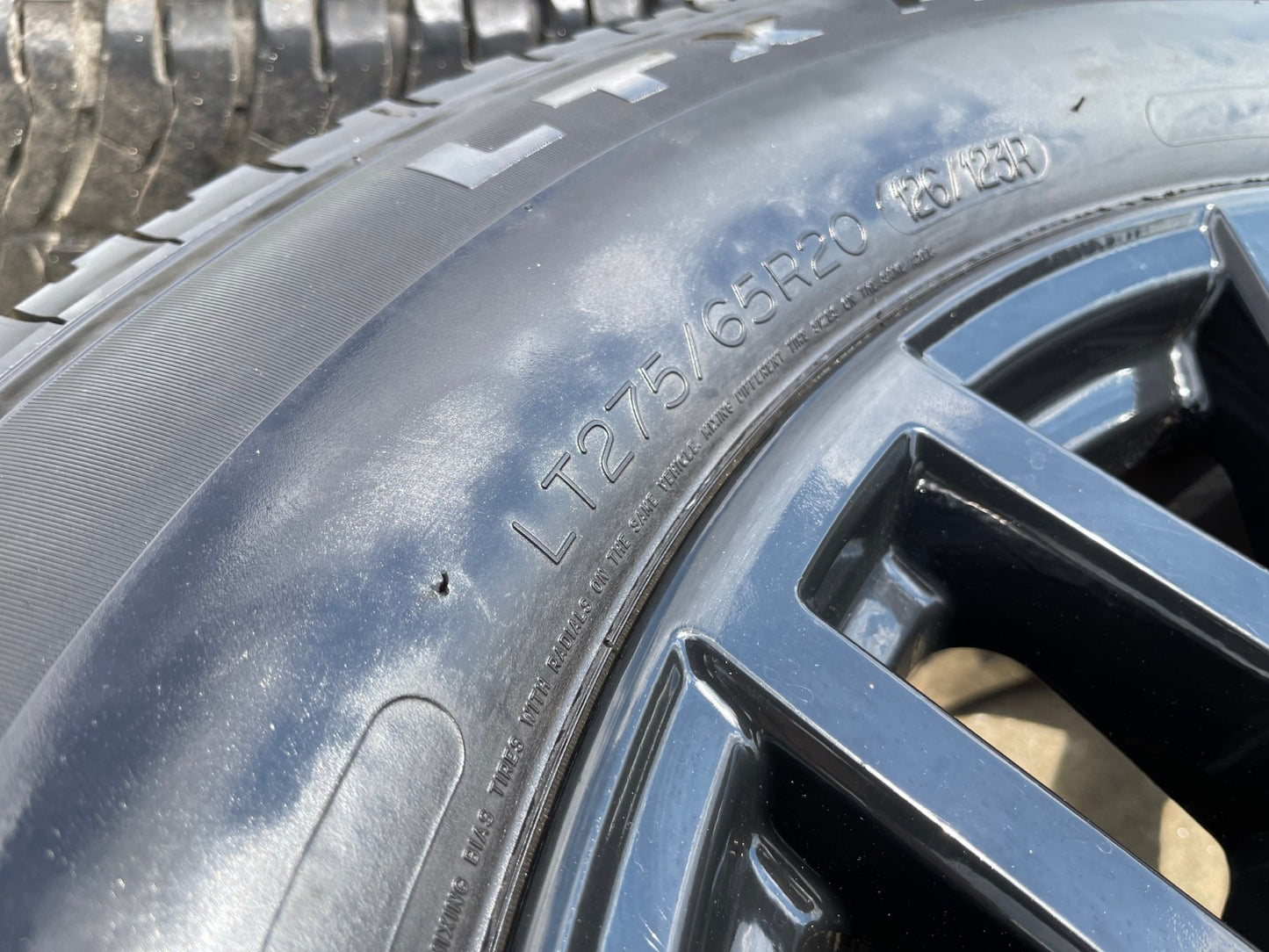 20" Ford F-250 F-350 OEM Black rims wheels 10201 tires MICHELIN