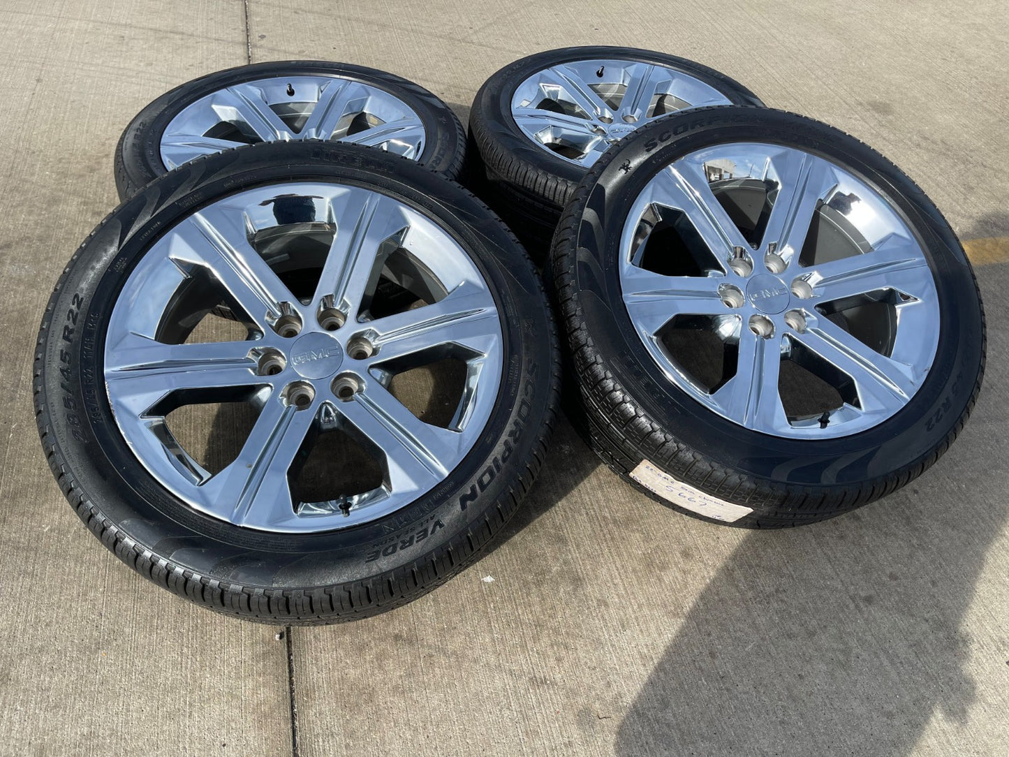 22" GMC Yukon DENALI OEM wheels rims 5667 tires Sierra CHROME PIRELLI