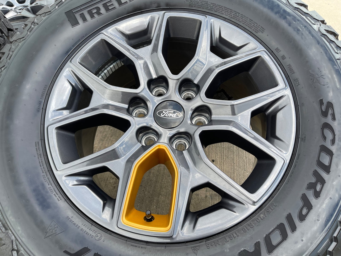 18" Ford Expedition F-150 TREMOR OEM rims wheels TIMBERLINE PIRELLI XTM NEW 2027