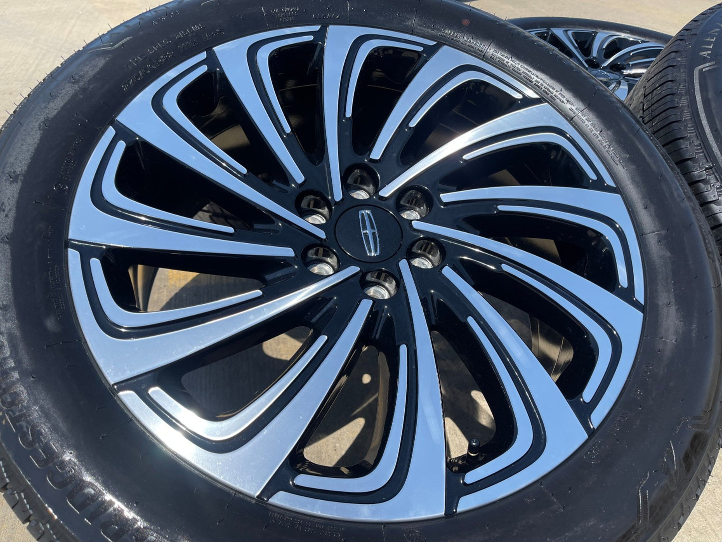 22" Lincoln Navigator OEM 10666 rims wheels BLACK LABEL 2025 2026 2027 NEW