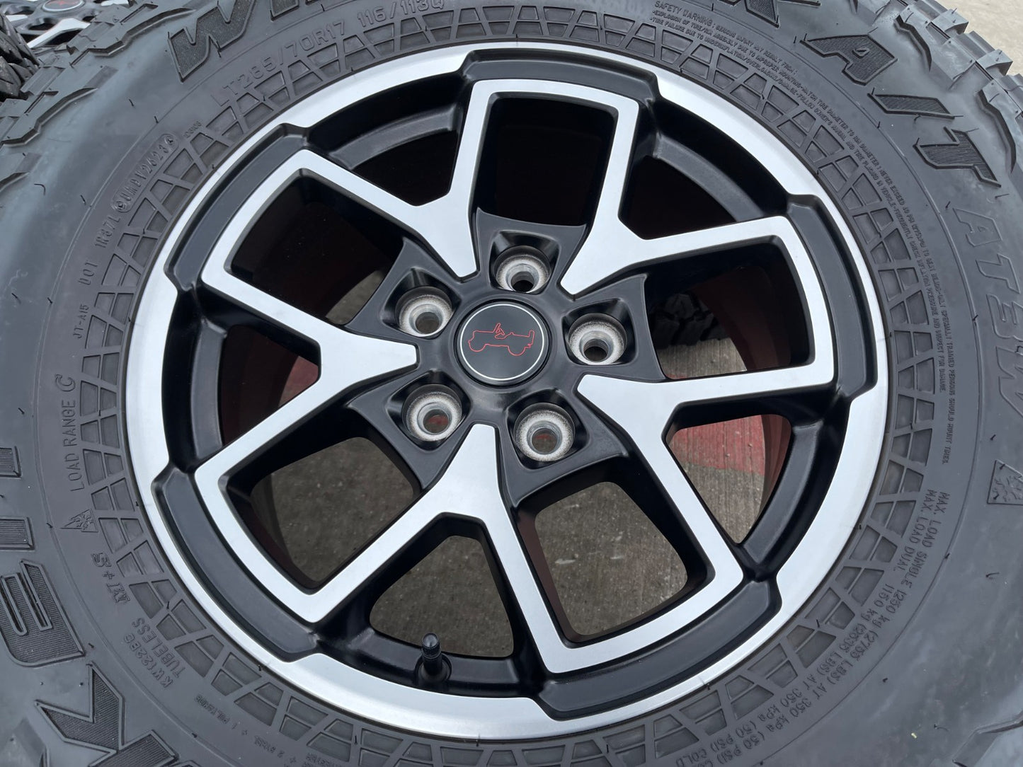 17" Jeep Wrangler Rubicon OEM 95730 9327 wheels rims Gladiator FALKEN A/T 33"