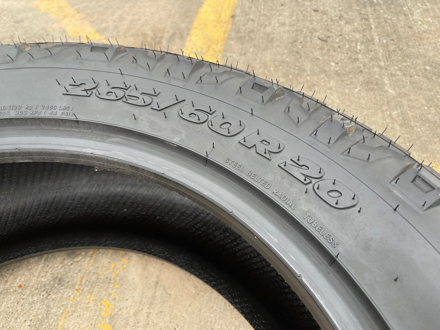 (1) 265/60/20 Nitto Ridge Grappler R/T tire 112T 265/60R20 NEW