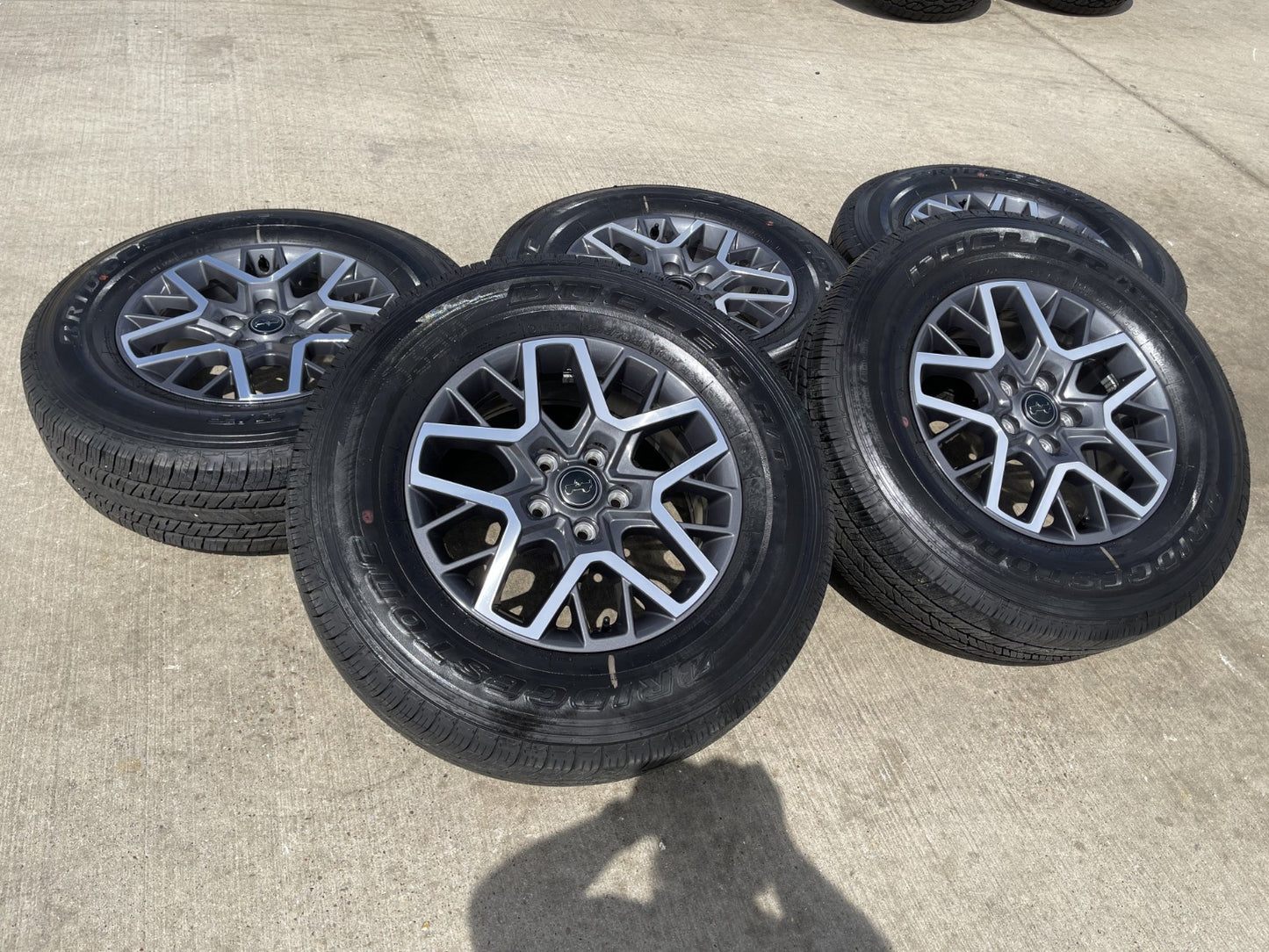 18" Jeep Wrangler Grand Cherokee Gladiator OEM 9331 wheels rims 2025 2026 NEW