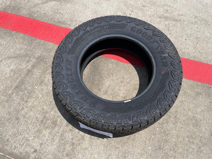 265/65/18 Goodyear Wrangler Territory A/T tire 265/65r18 114T M+S NEW TAKE OFF