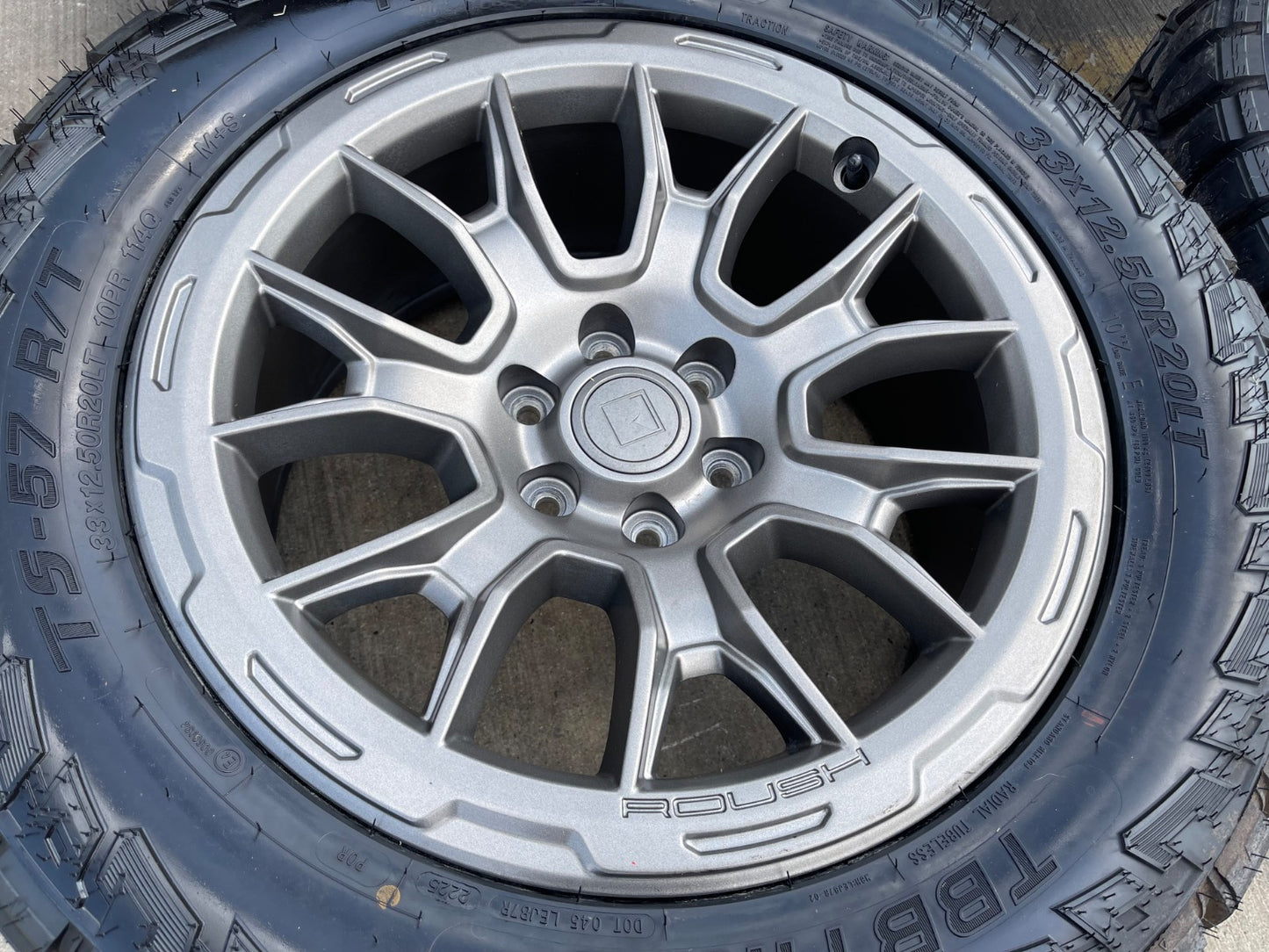 20" 20x9 Ford F-150 ROUSH OEM rims wheels tires Expedition SET 33" NEW