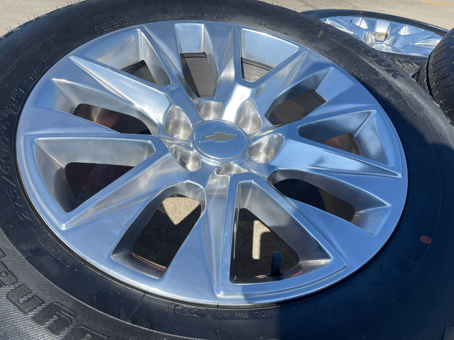 20" Chevy Tahoe Silverado LTZ 5920 OEM wheels rims Yukon HANKOOK A/T2 NEW