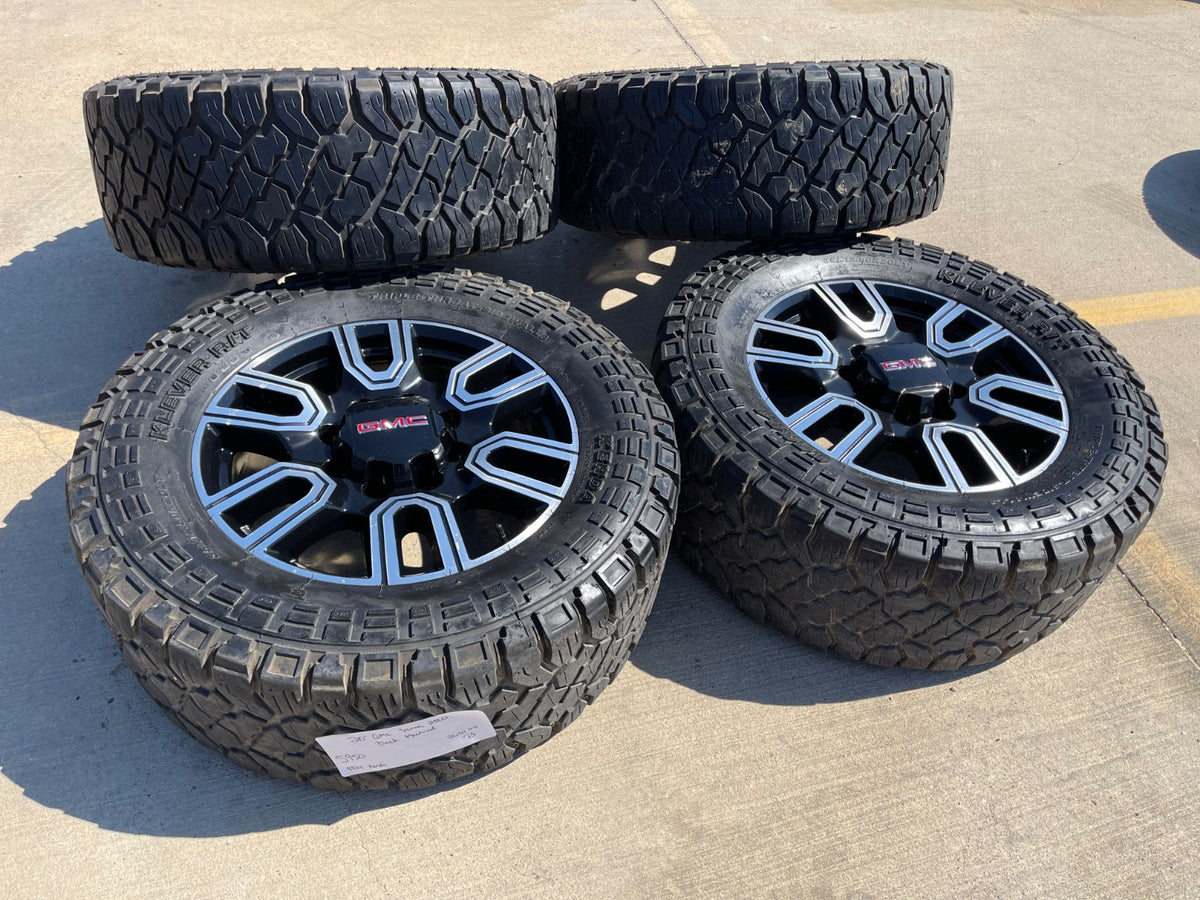 20" GMC Sierra AT4 2500 3500 OEM wheels rims 5950 Silverado KENDA 35" SET