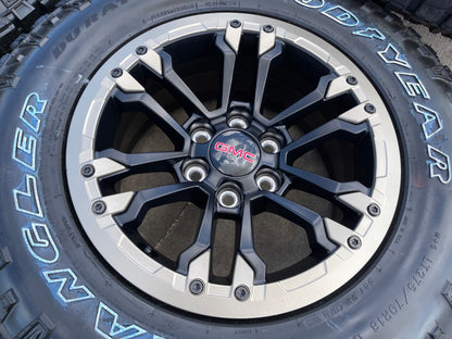 NEW 18" GMC Sierra Chevy Silverado OEM Beadlock wheels rims Canyon Colorado