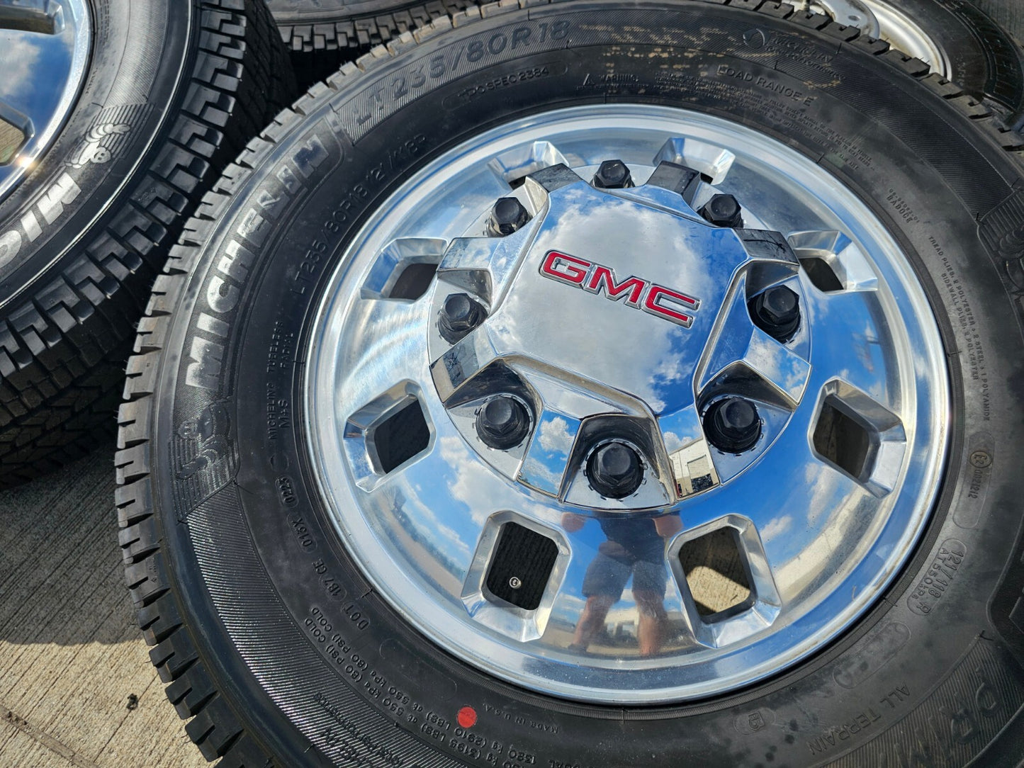 18" GMC Sierra 3500 Dually rims wheels OEM 8x210 2024 2025 NEW MICHELIN