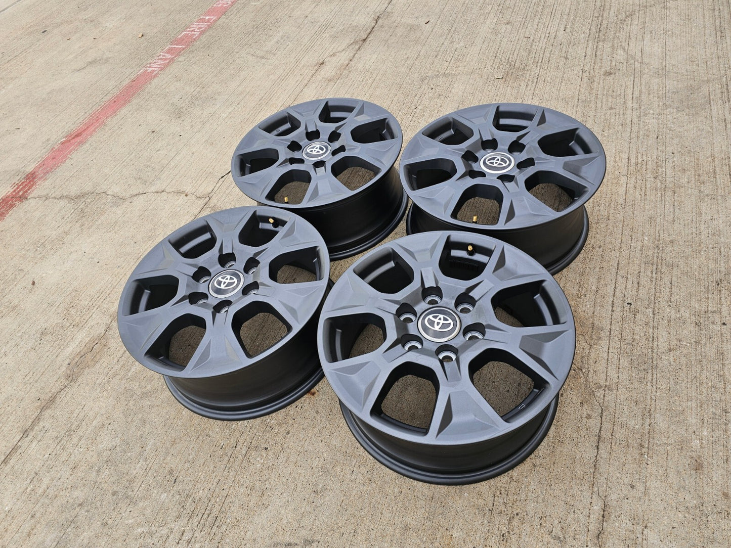 18" Toyota Land Cruiser Tundra Sequoia OEM wheels rims SET GX550 2025 2026 NEW