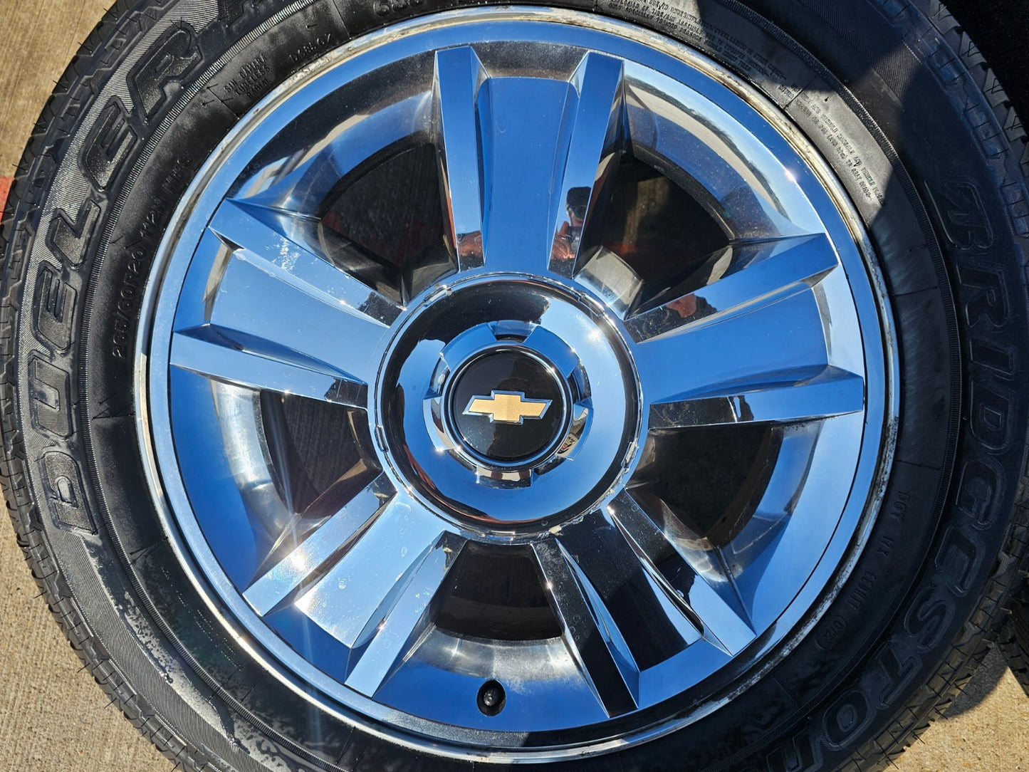 20" Chevy Silverado Tahoe Suburban chrome OEM 5416 wheels rims tires