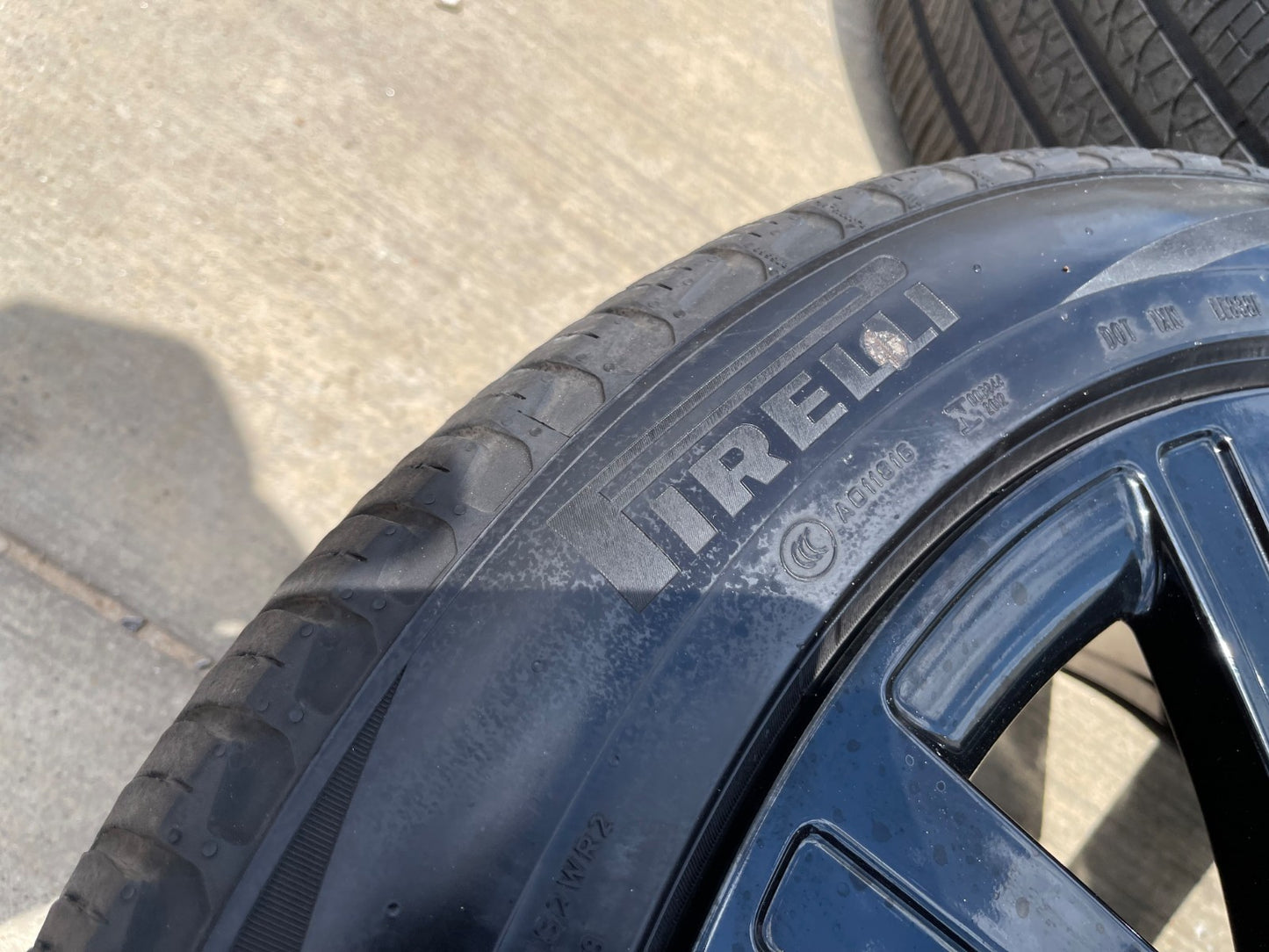 22" Land Rover Range DEFENDER OEM M8E2-1007-HB wheels rims SET PIRELLI