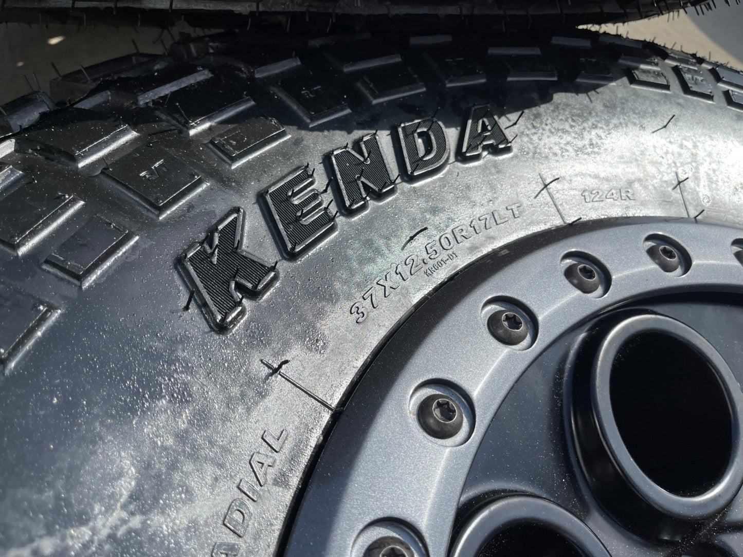 17" Ford F-150 Raptor OEM BEADLOCK 10612 rims wheels 2025 2026 NEW KENDA 37 NEW