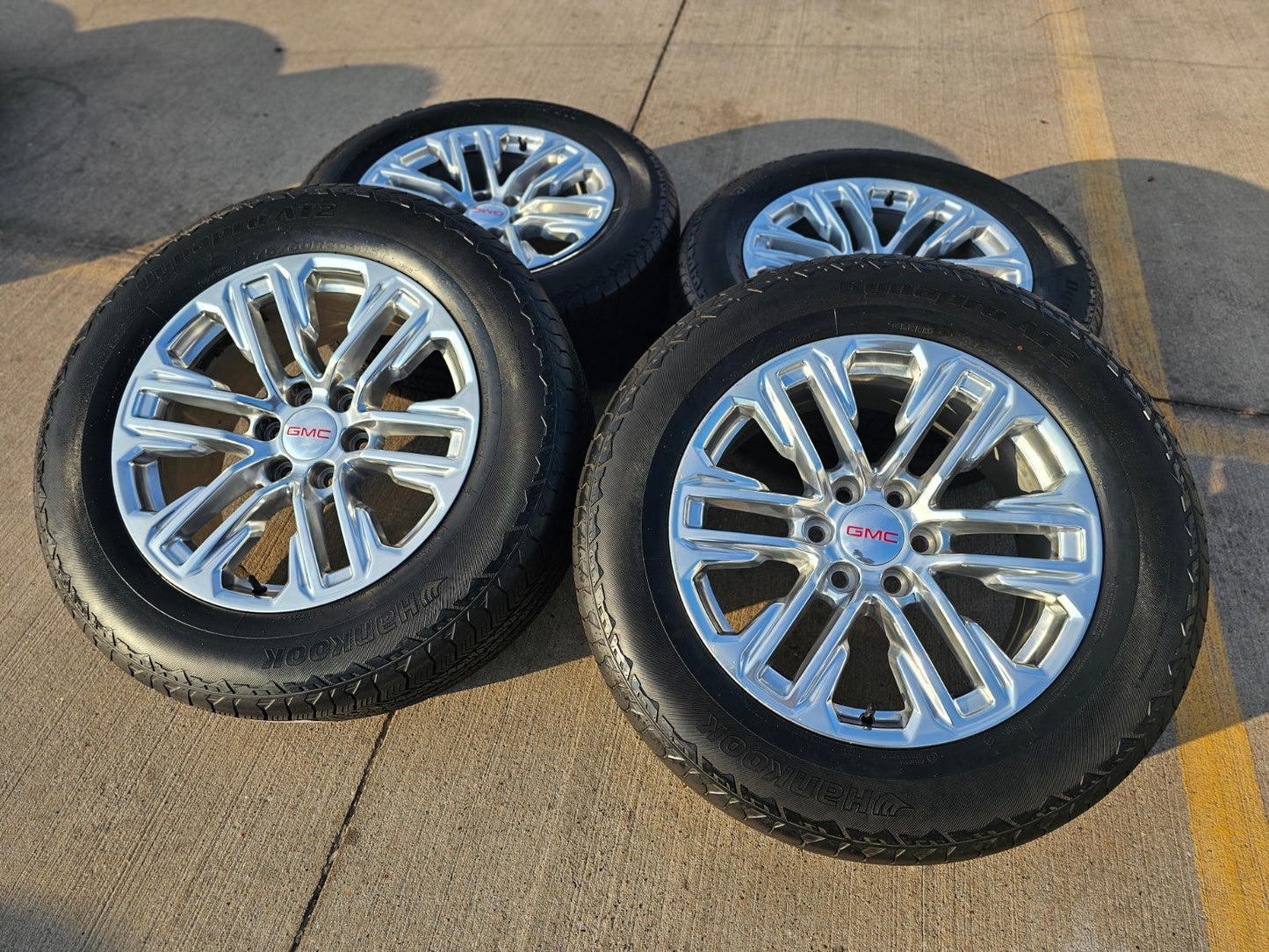 20" GMC Yukon Sierra Tahoe Silverado OEM 2120 14024 wheels rims tires