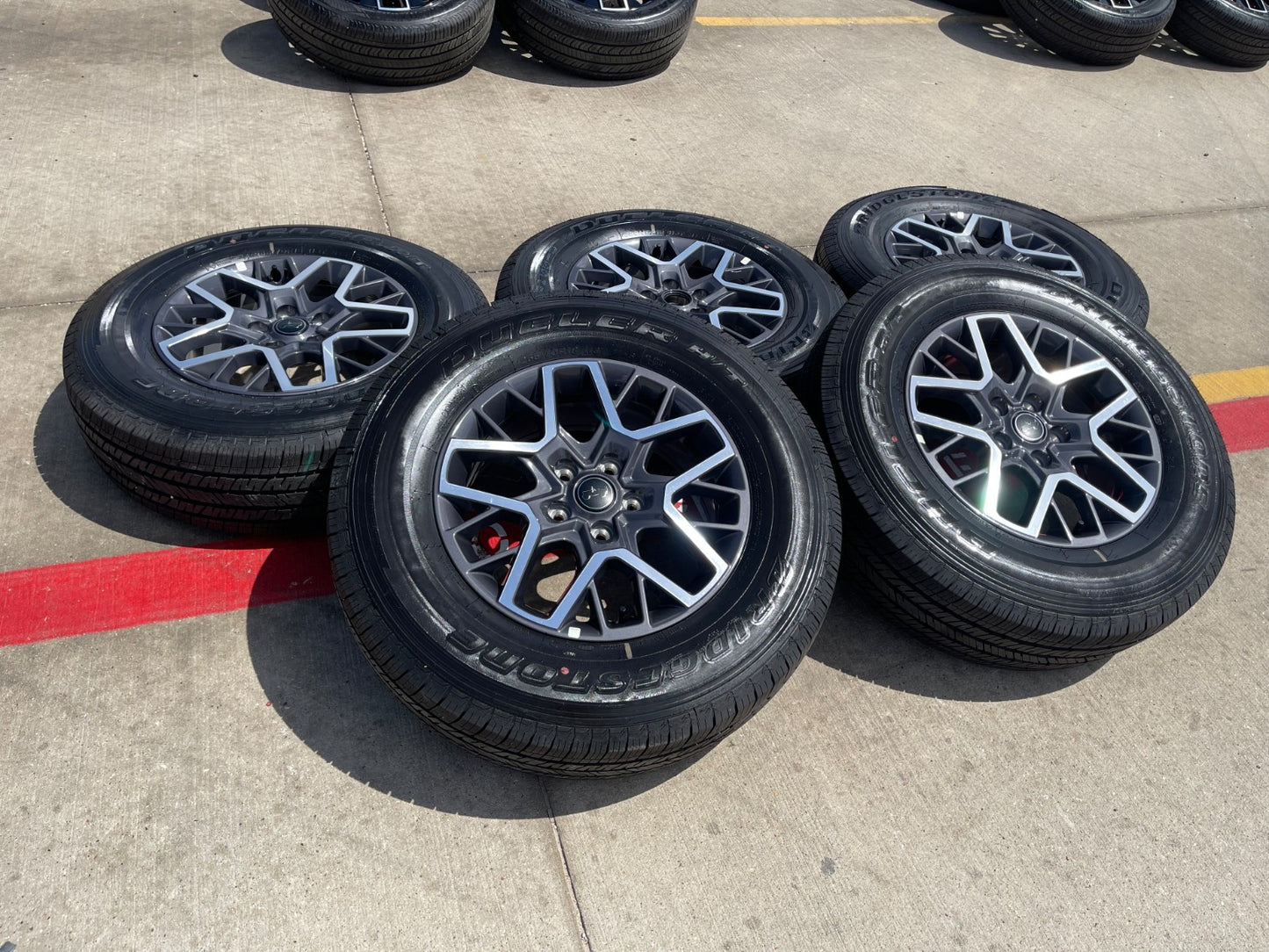 18" Jeep Wrangler Gladiator Grand Cherokee OEM 9331 wheels rims SET tires NEW