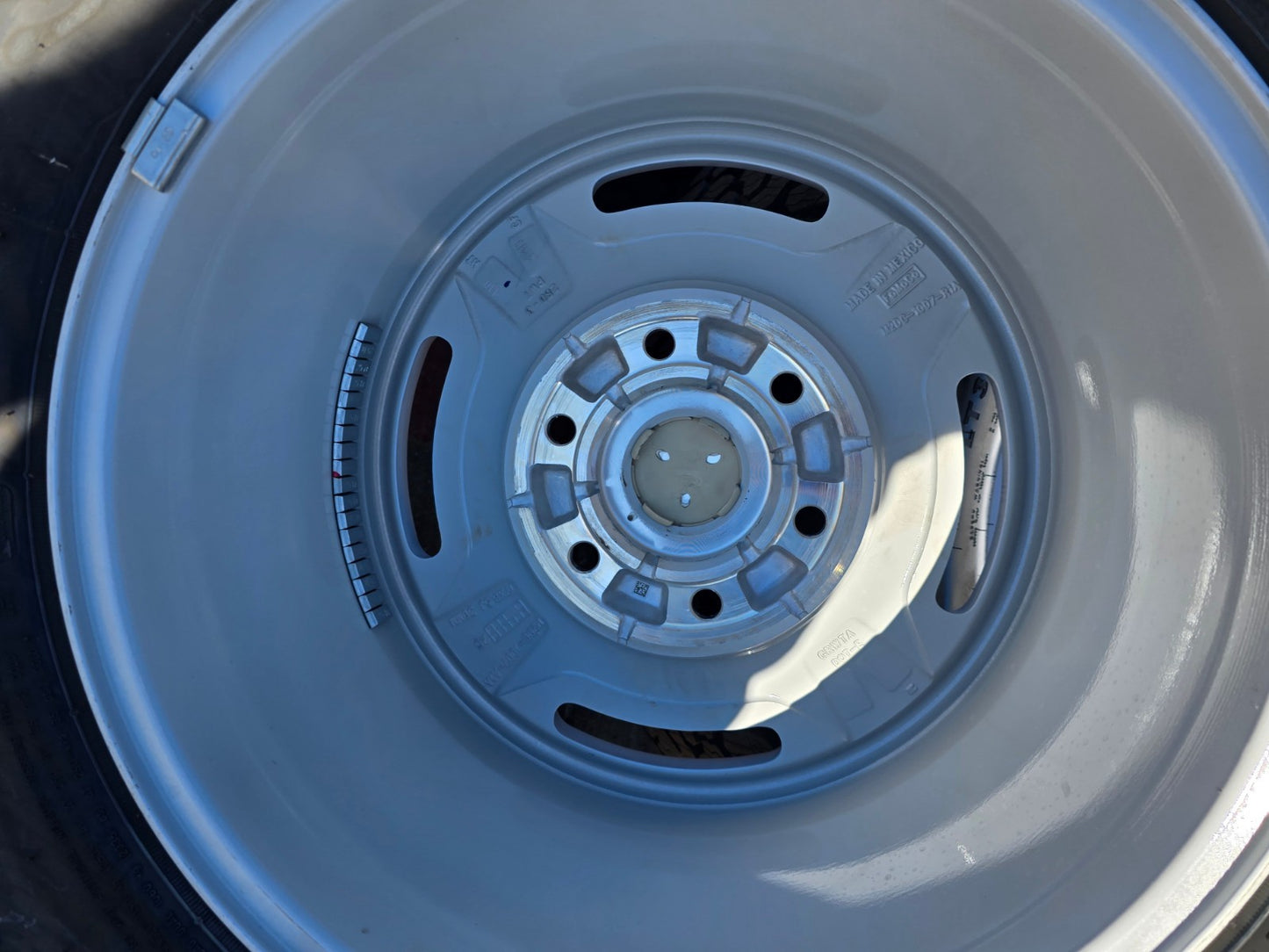 17" Ford Bronco HERITAGE Stroppe Edition 10463 OEM wheels rims white 2026 NEW