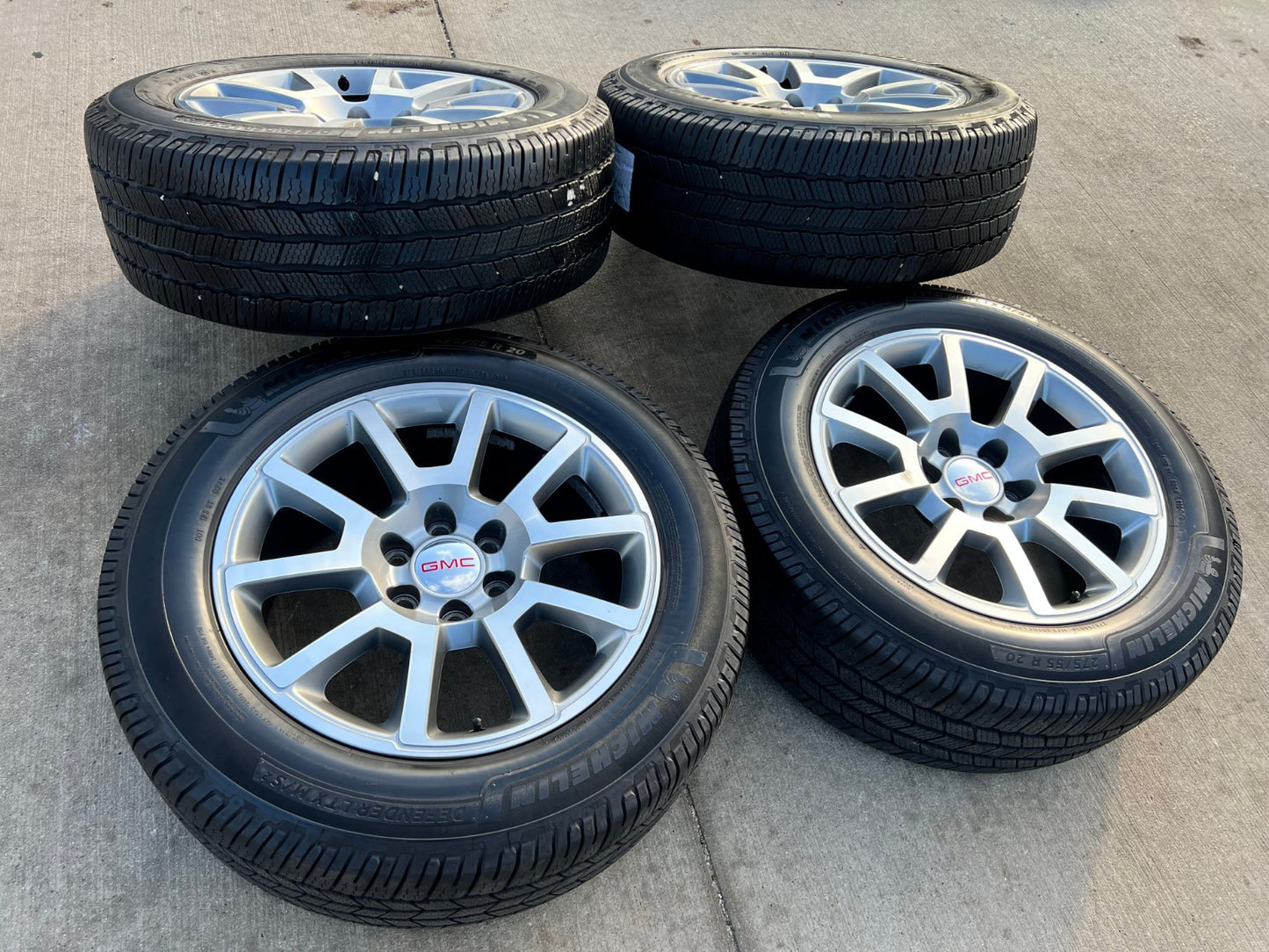 20" GMC Sierra Yukon DENALI OEM wheels rims 5699 5644 MICHELIN DEFENDER LTX M/S2