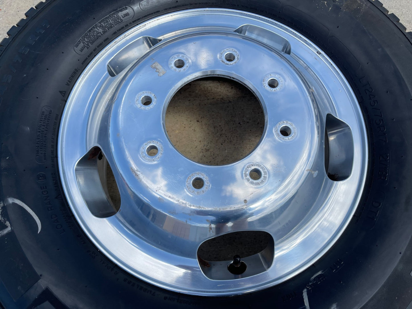 17" Ford F-350 Dually OEM 10477 rim wheel tire MICHELIN A/T2 spare single