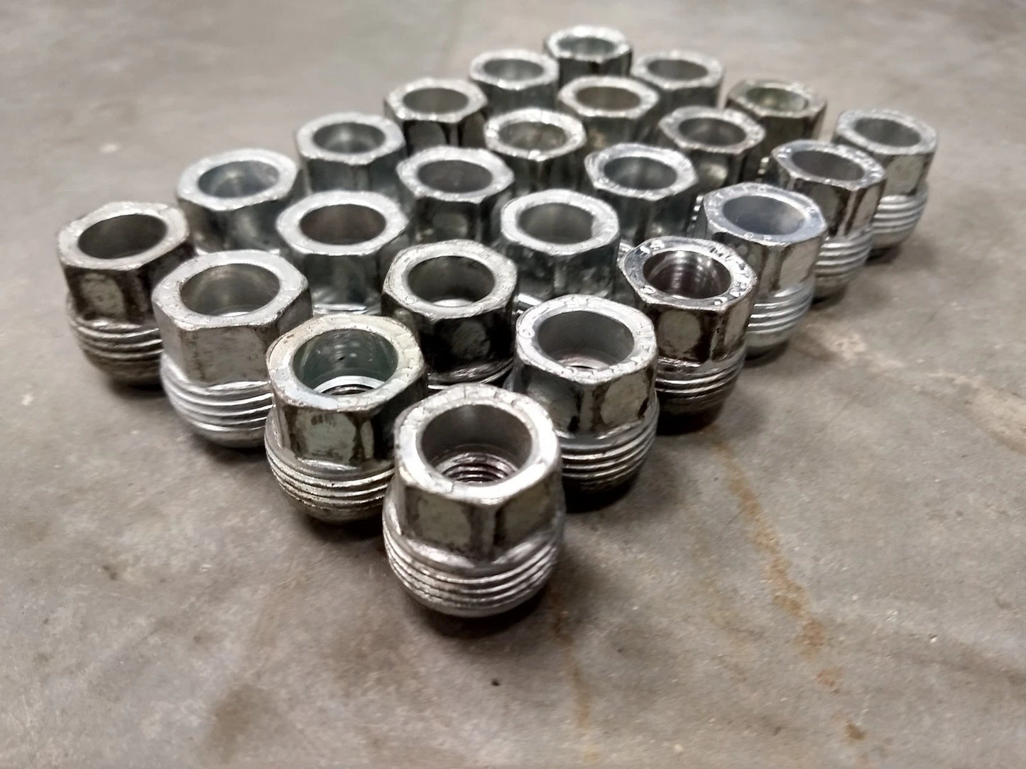 (24) OEM GM lug nuts open end threaded 1500 Chevy Silverado GMC Cadillac 14x1.5