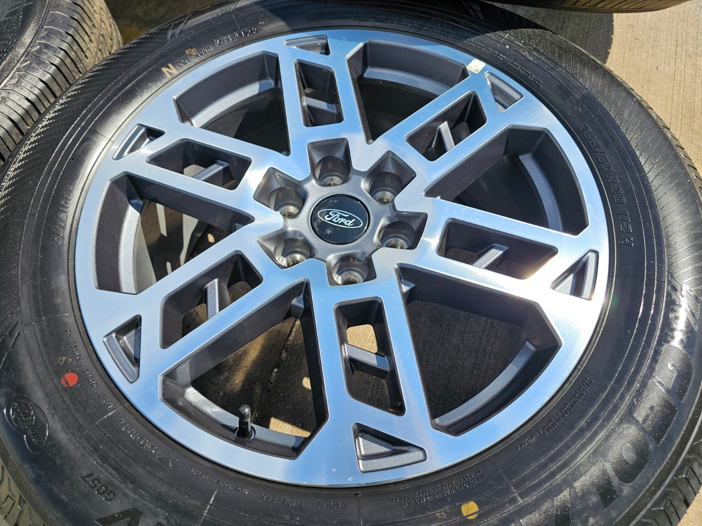 20" Ford F-150 LARIAT Limited OEM 94219 rims wheels Expedition 2026 NEW YOKOHAMA