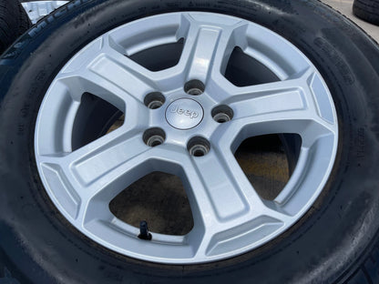17" Jeep Wrangler Rubicon OEM wheels rims 9216 Gladiator tires MICHELIN