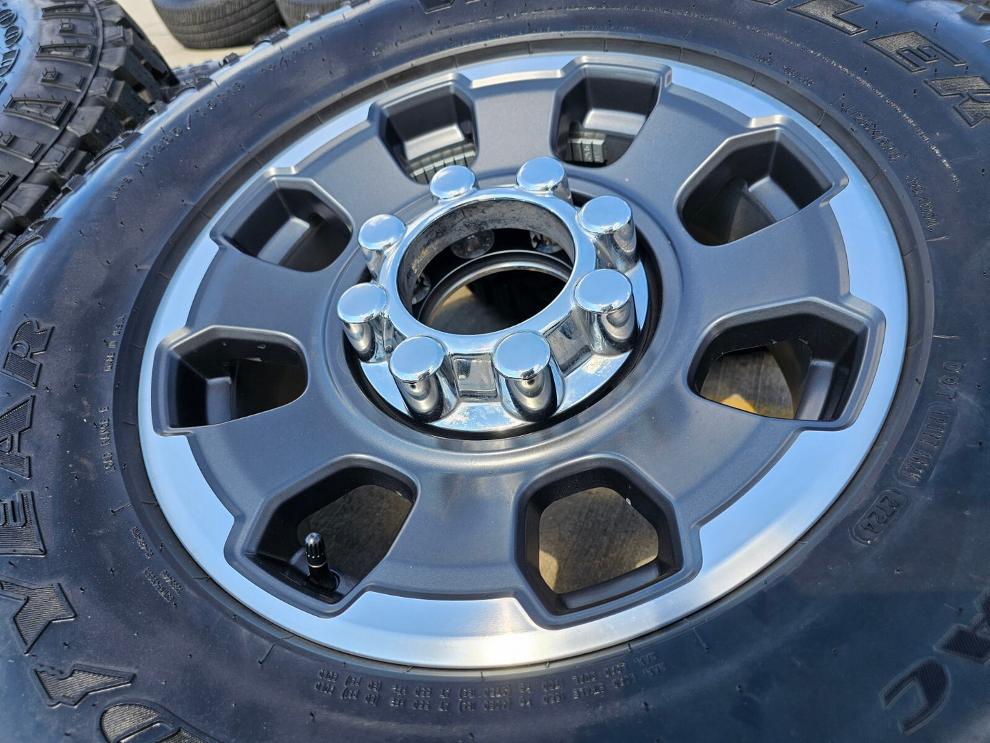 18" Ford F-250 F-350 OEM TREMOR rims wheels 10482 R/T 35" 2024 2025 2026 NEW