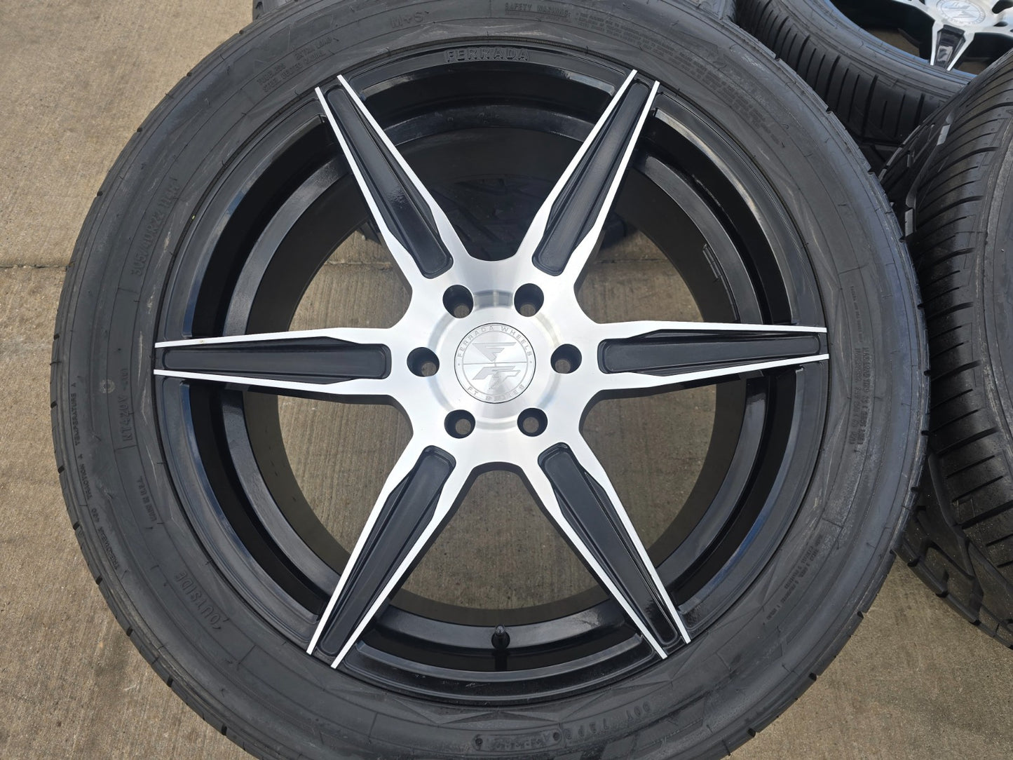 22x9.5 22" Ferrada FT2 Chevy Silverado RAM wheels rims 6x139 6x5.5 tires NITRO