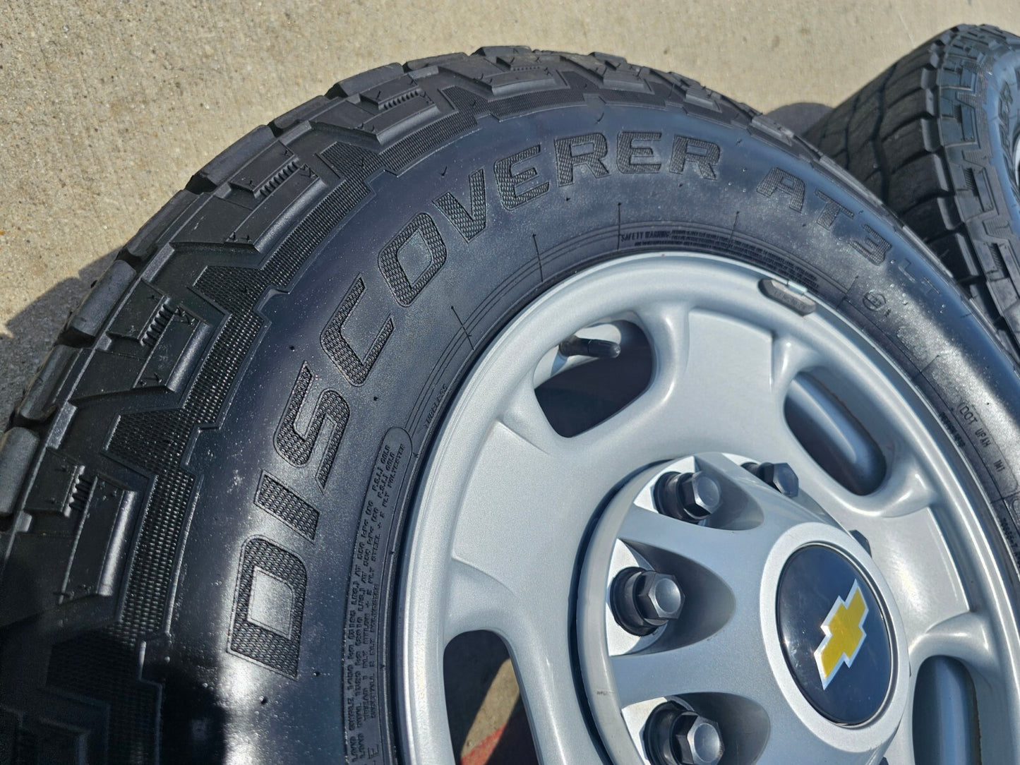 17" Chevy Silverado GMC Sierra 2500 3500 OEM 8095 wheels COOPER A/T3